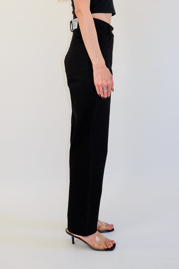 SB 100 IN BLACK
